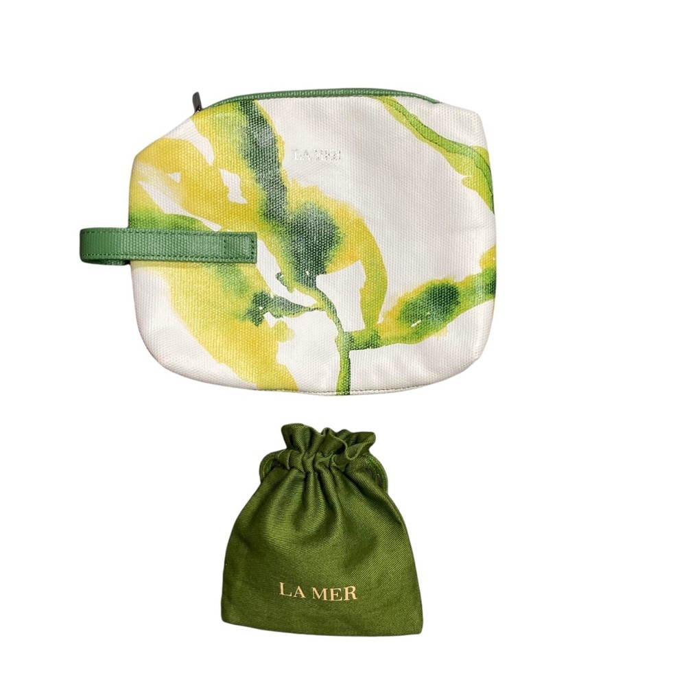 La Mer Makeup Bag and Green Drawstring Pouch Bundle